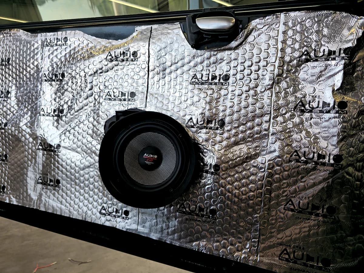 Gedämmte Türverkleidung des Mercedes SLK